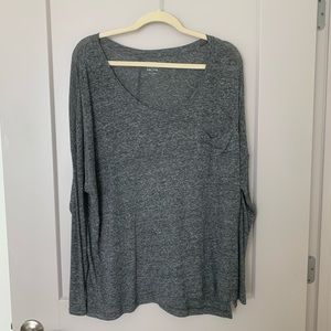 gray boyfriend tee